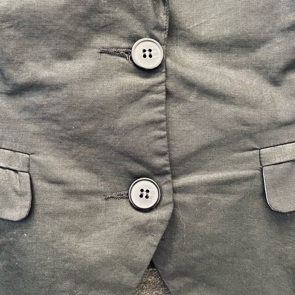 Edgy blazer. - Picture 6 of 6